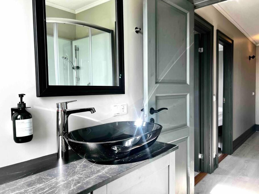 The Greyhouse "Small Apartment" Hofn Luaran gambar